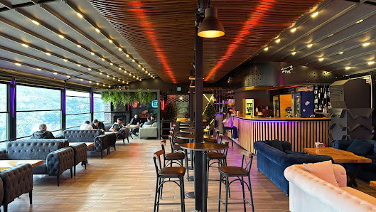 Free Bull Cafe & Bar Ortam görseli