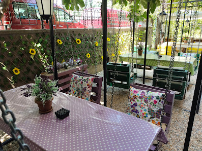Silent Cafe Kütüphane Ortam görseli