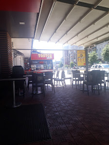 Eskişehir Üniversite McDonald's Ortam görseli