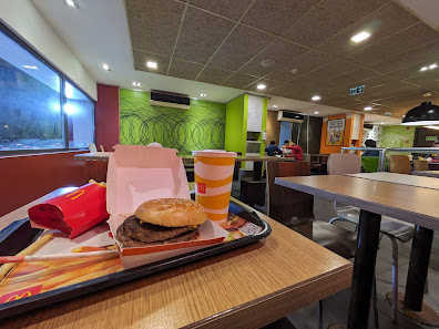 McDonald's Aksaray Ortam görseli