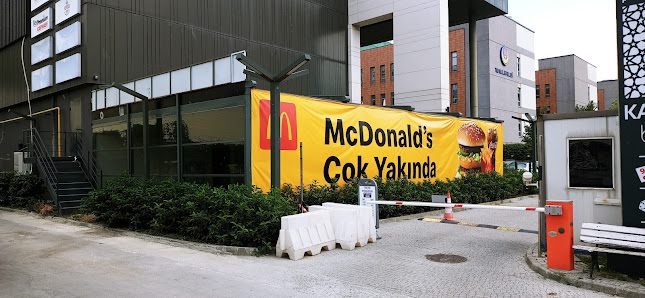 McDonald's İstanbul Çapa Tümü görseli