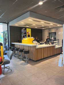 McDonald's Kartal DT Ortam görseli