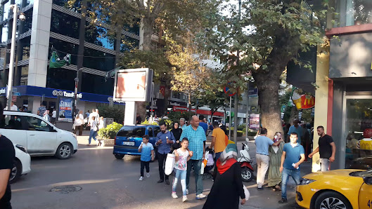 McDonald's İzmit Çarşı Videolar görseli