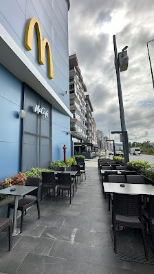 Rize McDonald's Ortam görseli