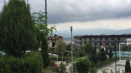 Sabahattin Zaim Kız Öğrenci Yurdu KYK Dıştan görünüm görseli