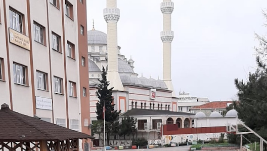 Ümit Meriç Kız Anadolu İmam Hatip Lisesi Tümü görseli