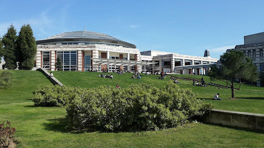 Sabancı Üniversitesi Bilgi Merkezi Sabancı Üniversitesi görseli