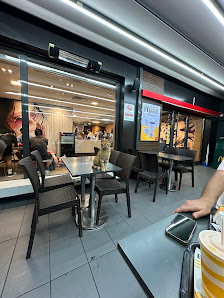 McDonald's Tuzla Ortam görseli