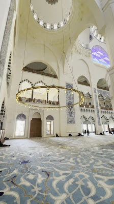 Büyük Çamlıca Camii Kütüphanesi Videolar görseli