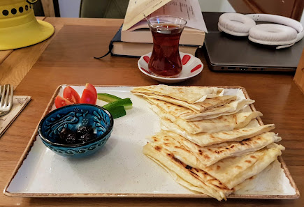 Aşiyan Kitap Ve Kahve Yeme-içme görseli