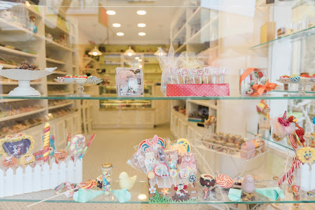 Büyükada Şekercisi Candy Island Cafe Patisserie Ortam görseli