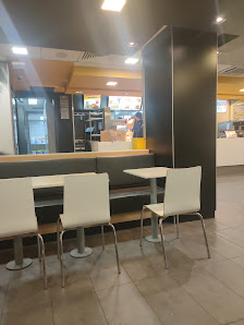 McDonald's Şişli Abide-i Hürriyet Ortam görseli