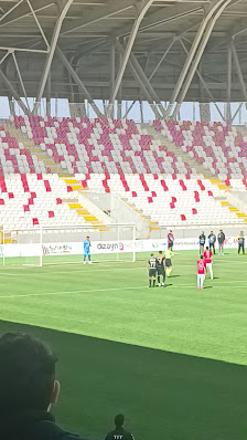 Yeni Karaman Stadyumu En son görseli