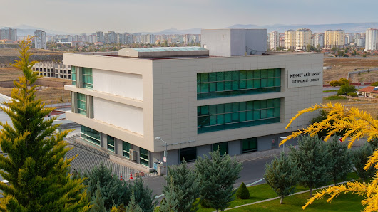 Kayseri Üniversitesi Mehmet Akif Ersoy Kütüphanesi Tümü görseli