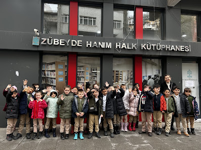 Zübeyde Hanım Halk Kütüphanesi