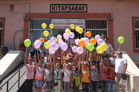 Manisa İl Halk Kütüphanesi Sahibinin seçtikleri görseli