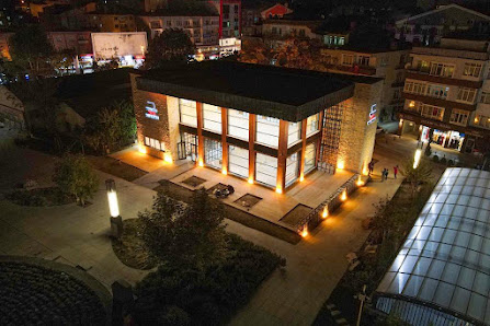 Niğde Belediyesi 100. Yıl Millet Kütüphanesi