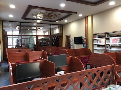 Tosyalı Camii Eğitim ve Kültür Merkezi Kütüphanesi Raf görseli