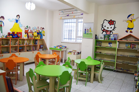 Safalı Yılmaz Tüzünataç Çocuk Kütüphanesi
