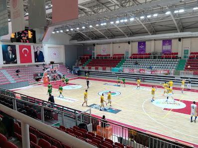 Yalova Atatürk Stadyumu Yalova 90.Yıl Spor Salonu görseli