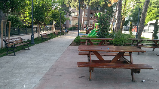 Sadri Alışık Parkı Aile Çay Bahçesi Tümü görseli