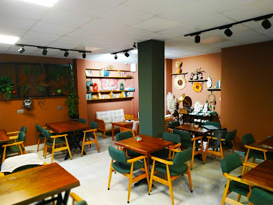 Sarmaşık Kafe Tümü görseli