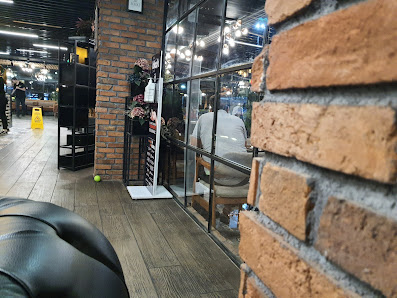 The Black Cafe Batman Tümü görseli