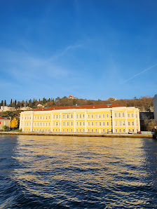 Galatasaray Üniversitesi