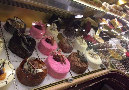 Royal Butik Patisserie Kek görseli