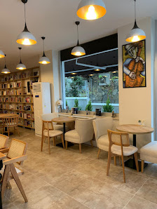 Oz Coffee & Books Sahibinin seçtikleri görseli
