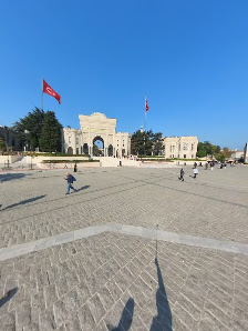 İstanbul Üniversitesi Edebiyat Fakültesi Street View ve 360° görseli