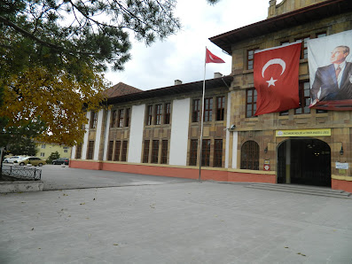 Kastamonu Mesleki ve Teknik Anadolu Lisesi Tümü görseli