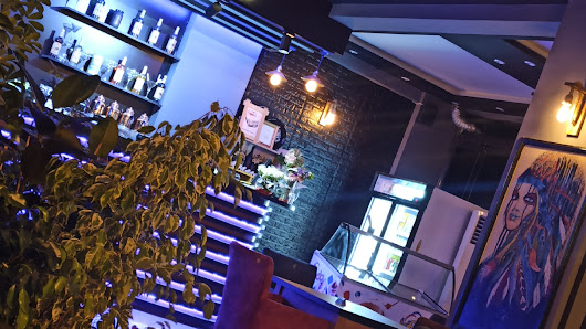 NEW VEGAS CAFE Sahibinin seçtikleri görseli