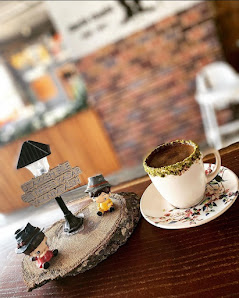 HOLLYWOOD GARDEN CAFE Yeme-içme görseli