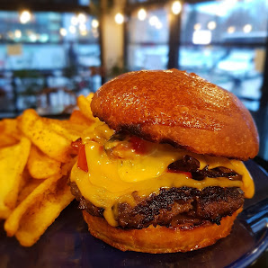 Nar Bistro Hamburger görseli