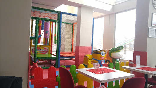 Kurabiyem Cafe & Oyun Evi Tümü görseli