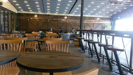 MACBEAR COFFEE CO. Ortam görseli