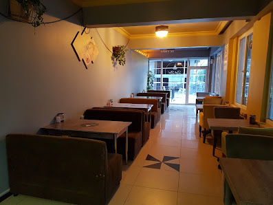 Deli Bal Cafe