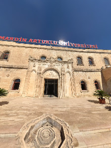 Mardin Artuklu Üniversitesi Rektörlüğü Street View ve 360° görseli