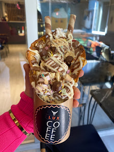 LUX Cafe Yeme-içme görseli