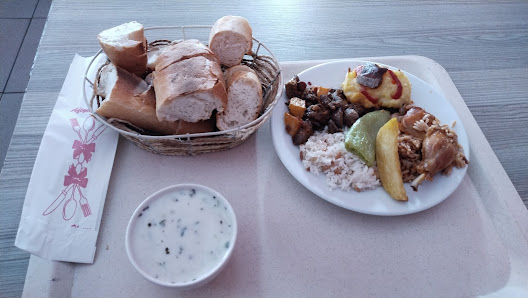Emel Şef Cafe Yeme-içme görseli