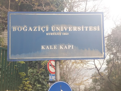BOĞAZİÇİ ÜNİVERSİTESİ KALE KAPI Peyzaj görseli