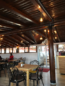 Reina Cafe Ortam görseli