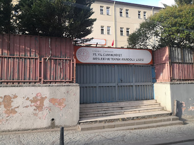 Ümraniye 75.Yıl Cumhuriyet Mesleki ve Teknik Anadolu Lisesi Tümü görseli