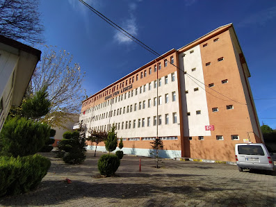 Uşak Fen Lisesi Tümü görseli
