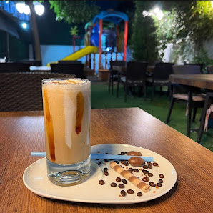 SÖĞÜTLÜ BAHÇE KAFE RESTURANT Yeme-içme görseli