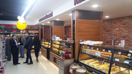 Elmacı AVM Fatih Mağaza İç görseli