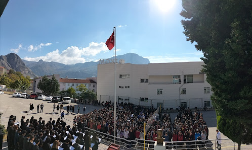 12 Haziran Anadolu Lisesi