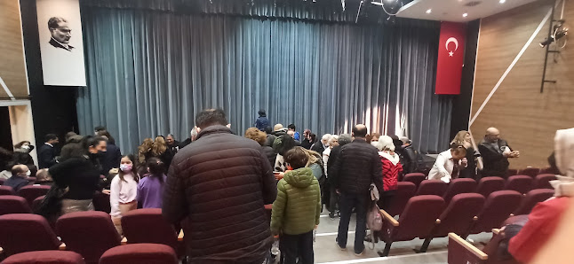 Novada Cemal Süreya Salonu Tümü görseli