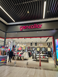 Gencallar Axis Avm Mağaza İç görseli
